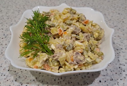 Фото шага рецепта Оливье с говядиной и морковью 188019 шаг 12  