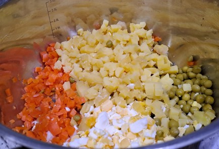 Фото шага рецепта Оливье с говядиной и морковью 188019 шаг 6  