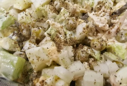 Фото шага рецепта Оливье с перепелкой 175213 шаг 12  