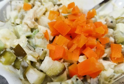 Фото шага рецепта Оливье с перепелкой 175213 шаг 13  