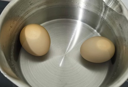 Фото шага рецепта Оливье с перепелкой 175213 шаг 4  