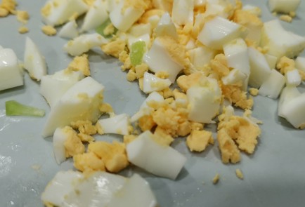 Фото шага рецепта Оливье с перепелкой 175213 шаг 7  