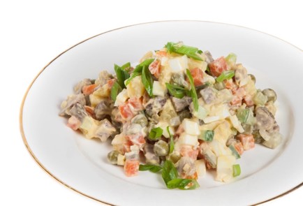 Фото шага рецепта Оливье 54990 шаг 11  