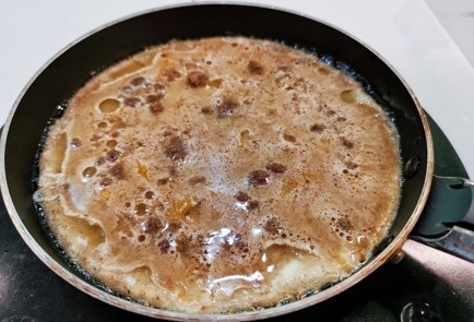 Фото шага рецепта Омлет из перепелиных яиц 140179 шаг 5  