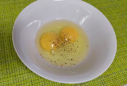 Фото шага рецепта Омлет с брюссельской капустой 190055 шаг 2  