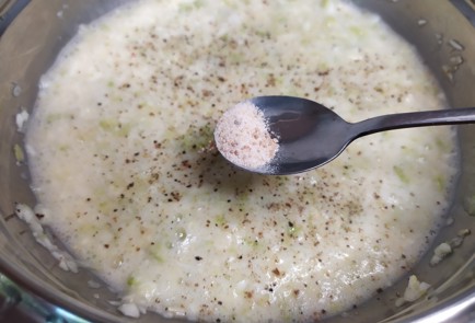 Фото шага рецепта Омлет с кабачком и сыром 190493 шаг 6  