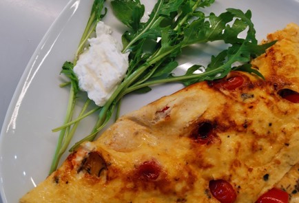 Фото шага рецепта Омлет с сыром рикотта 186558 шаг 9  