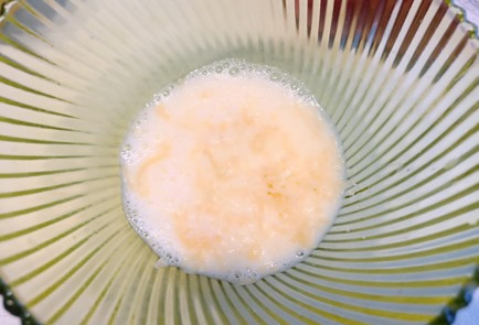 Фото шага рецепта Омлет с томатами и сыром в мультипекаре 191150 шаг 4  