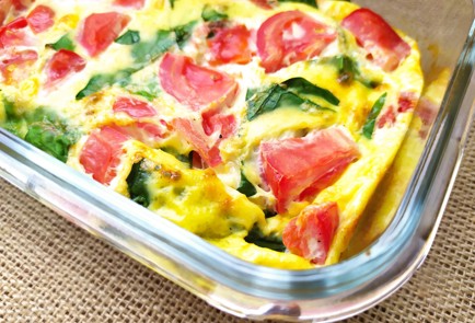 Фото шага рецепта Омлет со шпинатом и помидорами 189157 шаг 11  