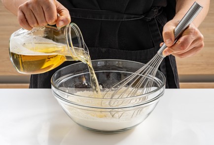 Фото шага рецепта Омуль в кляре с бататом фри 186382 шаг 9  