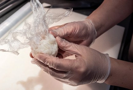 Фото шага рецепта Онигири с курицей 138608 шаг 6  