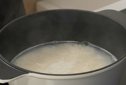 Фото шага рецепта Онигири с тунцом 139907 шаг 3  