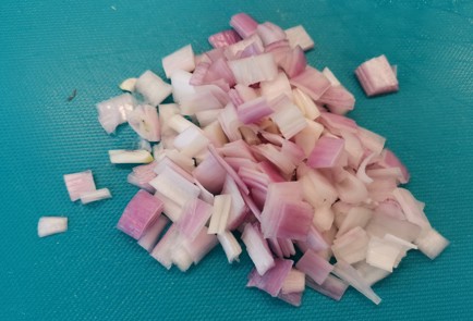 Фото шага рецепта Опята обжаренные на сале 175812 шаг 1  