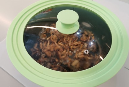 Фото шага рецепта Опята обжаренные на сале 175812 шаг 9  