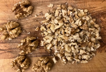 Фото шага рецепта Ореховый бисквит с вяленой клюквой 175113 шаг 3  