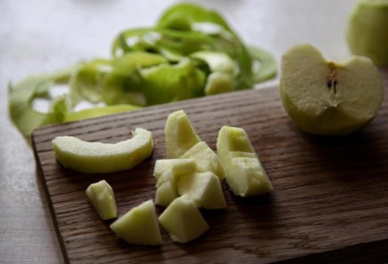 Фото шага рецепта Ореховый пирог с яблоками 173604 шаг 8  