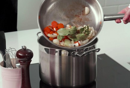 Фото шага рецепта Осьминог с картофелем 174781 шаг 4  