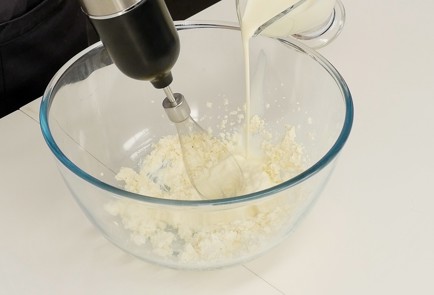 Фото шага рецепта Осьминог с печеным перцем и кремом Рикотта 114332 шаг 3  