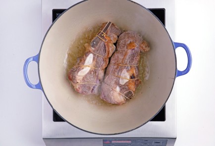 Фото шага рецепта Оссобуко с красным вином 57940 шаг 3  