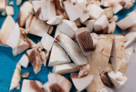 Фото шага рецепта Острый паштет с шампиньонами 151946 шаг 1  