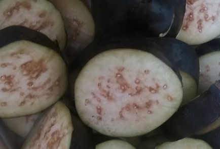 Фото шага рецепта Острый баклажанный салат 139888 шаг 1