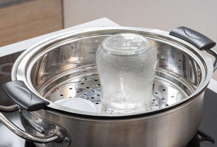 Фото шага рецепта Острый перец на зиму 174647 шаг 2  