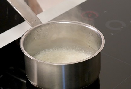 Фото шага рецепта Острый поке с лососем 139180 шаг 1  