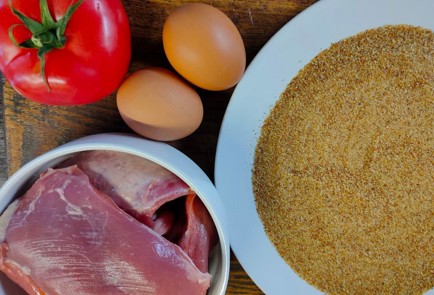 Фото шага рецепта Отбивные из индейки в панировке 175587 шаг 1