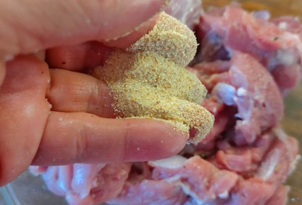 Фото шага рецепта Отбивные из индейки 190400 шаг 5  