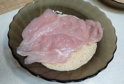 Фото шага рецепта Отбивные из куриного филе 190491 шаг 7  