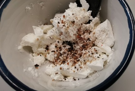 Фото шага рецепта Отбивные из куриной грудки 190602 шаг 4  