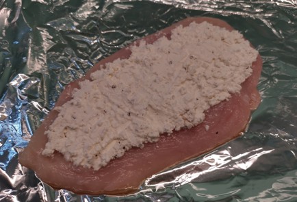 Фото шага рецепта Отбивные из куриной грудки 190602 шаг 5  