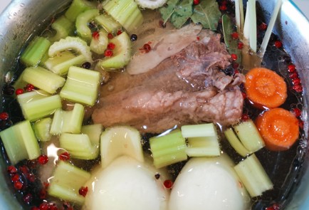 Фото шага рецепта Отварной говяжий язык 176010 шаг 8