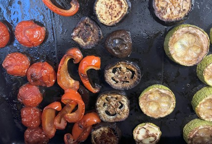 Фото шага рецепта Овощи в духовке 186489 шаг 4  