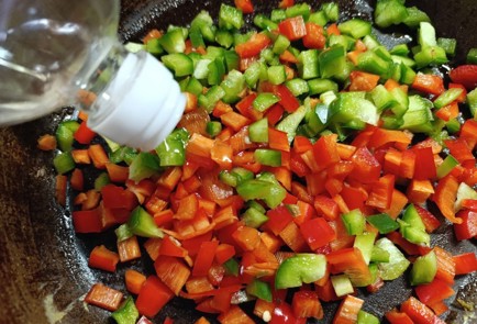 Фото шага рецепта Овощная икра на зиму 191004 шаг 4  