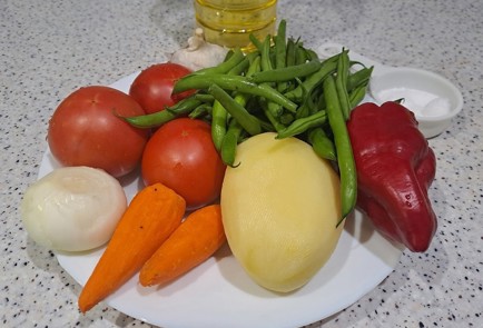 Фото шага рецепта Овощное рагу 190241 шаг 1  