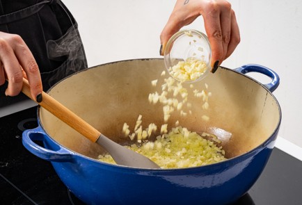 Фото шага рецепта Овощное рагу поитальянски 188906 шаг 6  