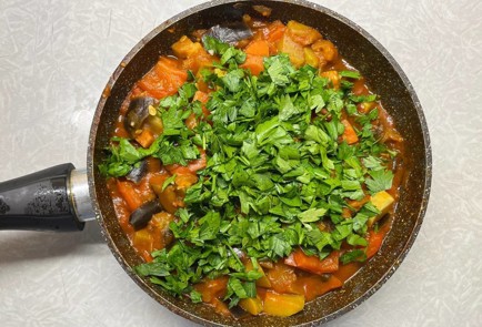 Фото шага рецепта Овощное рагу с баклажанами 189418 шаг 12  