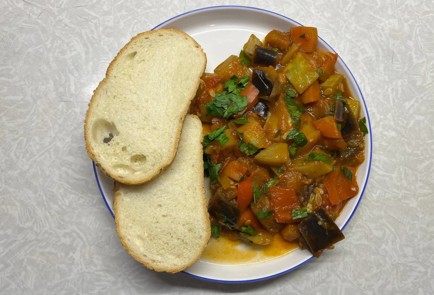 Фото шага рецепта Овощное рагу с баклажанами 189418 шаг 13  