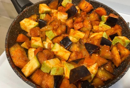 Фото шага рецепта Овощное рагу с баклажанами 189418 шаг 9  