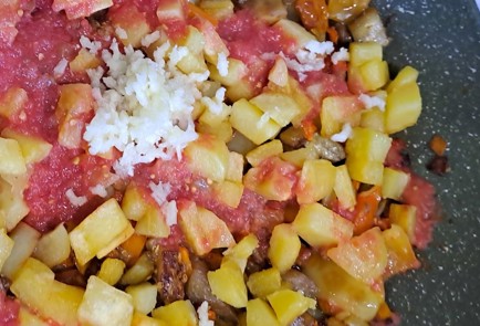 Фото шага рецепта Овощное рагу с баклажаном на сковороде 187027 шаг 15  