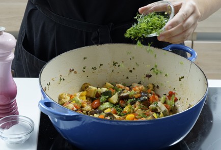 Фото шага рецепта Овощное рагу С грядки 152725 шаг 11  