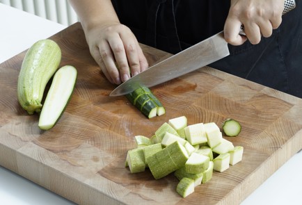 Фото шага рецепта Овощное рагу С грядки 152725 шаг 2  