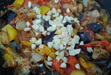 Фото шага рецепта Овощное рагу с мясом 186394 шаг 15  