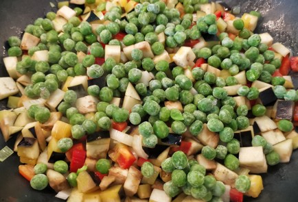 Фото шага рецепта Овощное рагу со сметаной 173572 шаг 5  