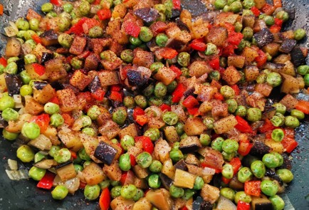 Фото шага рецепта Овощное рагу со сметаной 173572 шаг 7  