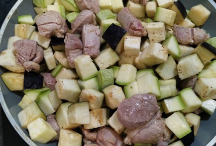 Фото шага рецепта Овощное рагу со свиной вырезкой 173684 шаг 11  