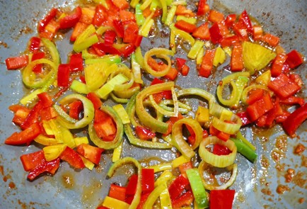 Фото шага рецепта Овощное соте с индейкой 173581 шаг 5  