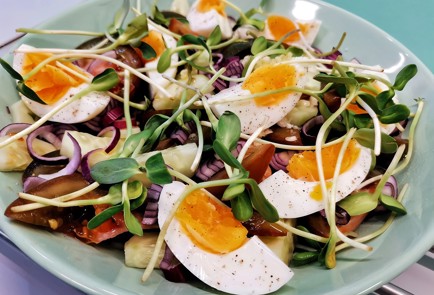 Фото шага рецепта Овощной салат с льняным маслом 140176 шаг 23  