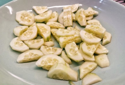 Фото шага рецепта Овощной салат с льняным маслом 140176 шаг 7  